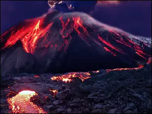 Lawa, Erupcja, Wulkanu