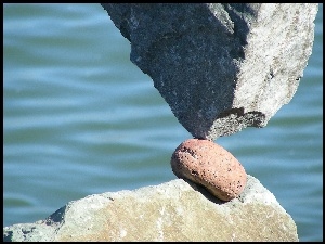 Kamień, Woda