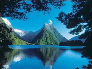 Nowa Zelandia, Jezioro Góry, Milford Sound