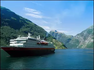 Norwegia, Jezioro, Statek, Góry, Geiranger