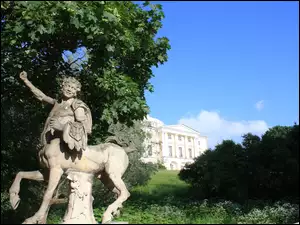 Rosja, Centaur, Pawłowsk, Posąg