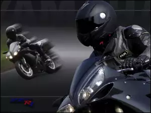 Motocyklista, Yamaha YZF-R1, Motocykl