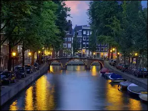 Rzeka, Drzewa, Amsterdam, Wieczór, Holandia, Odbicie, Most, Samochody