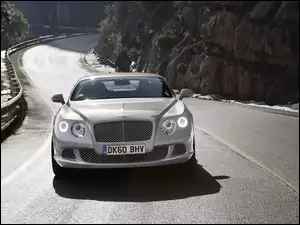 Przód, Bentley Continental GT, Lampy