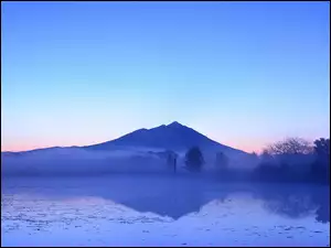 Mgła, Jezioro, Góra