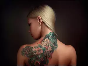 Kobieta, Tatuaż