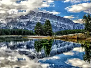 Jezioro Odbicie, Park Narodowy Banff, Góry, Kanada, Lasy