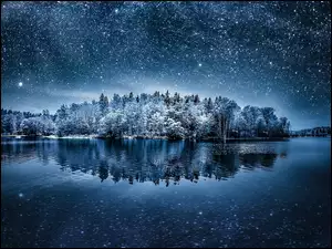 Drzewa, Noc, Zima, Gwiazdy, Rzeka, Niebo