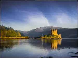 Góry, Wyspa, Jezioro, Szkocja, Drzewa, Most, Zamek