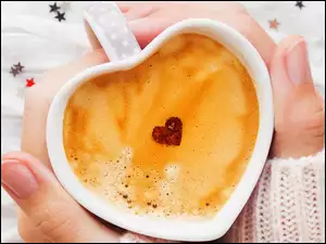 Serduszkowa kawa dla ukochanej