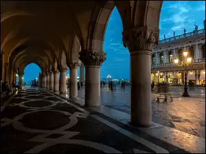 Włochy, Pałac Dożów, Wenecja, Kolumny