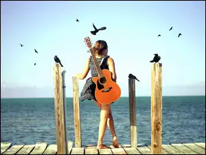 Dziewczyna, Pomost, Gitara, Morze