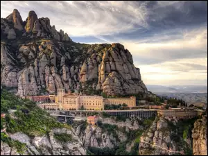 Góry, Hiszpania, Klasztor