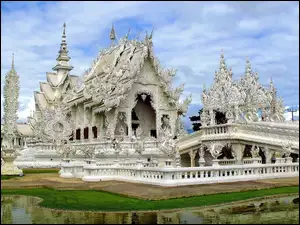 Wat Rong Khun, Tajlandia, Świątynia