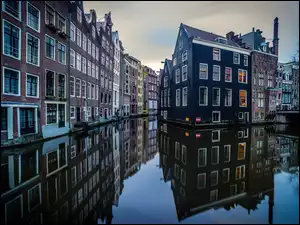 Kanał, Amsterdam, Kamienice