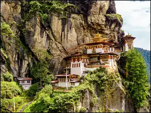 Klasztor Taktsang-lakhang w górach