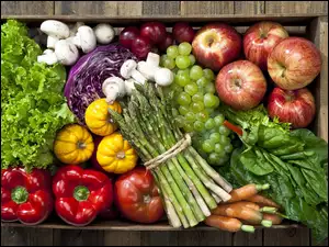 Skrzynka z owocami i warzywami