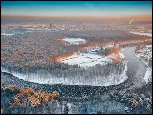 Rzeka i park w Wilnie