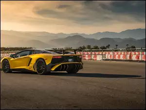 Lamborghini Aventador rocznik 2016
