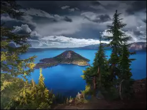 Jezioro kraterowe w amerykańskim stanie Oregon