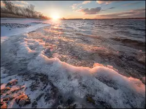Brzeg rzeki Wołgi w Rosji