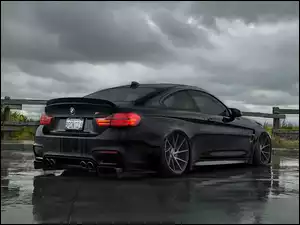 Samochód BMW M4 2017