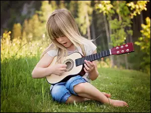 Dziewczynka z gitarą