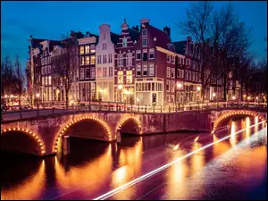 Amsterdam, Rzeka Amstel, Światła, Holandia, Domy, Drzewa, Most