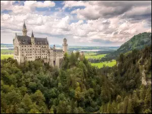 Średniowieczny zamek wNeuschwanstein