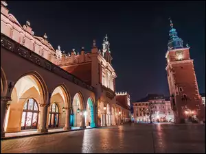Kraków, Polska, Sukiennice, Zabytki, Oświetlone, Wieża Ratuszowa