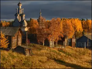 Domy i cerkwie w rosyjskiej wsi Kimzha