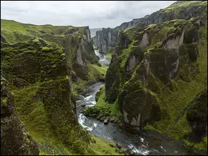 Islandia, Góry, Kanion Fjadrargljufur, Rzeka Fjadra