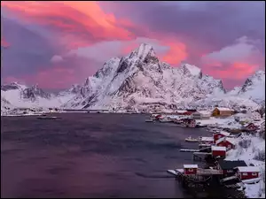 Domy, Norwegia, Morze, Ośnieżone, Reine, Góry, Zima, Lofoty