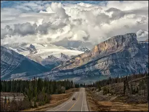 Góry Skaliste, Chmury, Droga, Kanada, Samochód, Autostrada Davida Thompsona