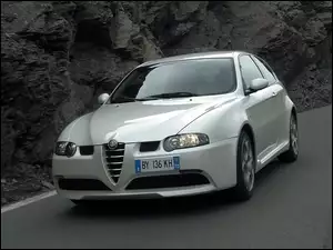 Alfa Romeo 147, Przód