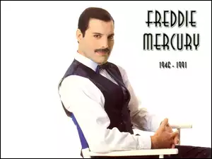 Freddie Mercury, Farrokh Bulsara