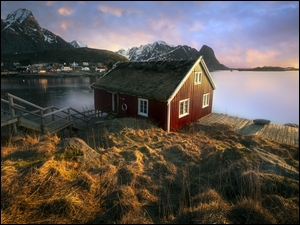 Dom na norweskich lofotach