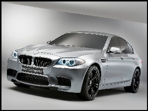 Maska, BMW M5 Concept, Reflektory
