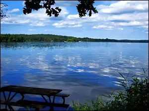 Szuwary, Jezioro, Ławka