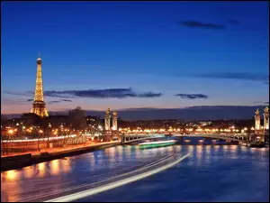 Eiffla, Paryż, Wieża