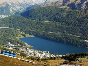 Pociąg, Engadine, Szwajcaria, St.Moritz, Góry