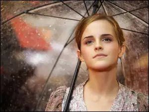 Deszcz, Emma Watson, Parasolka