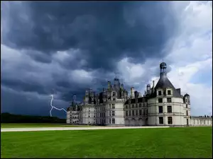Piorun, Francja, Chateau de Chambord, Zamek, Chmury