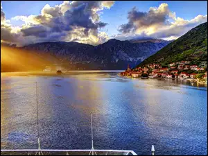 Zachód Słońca, Kotor, Góry, Czarnogóra, Chmury, Miasto
