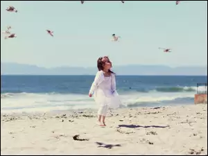 Dziewczynka, Ptaki, Plaża, Morze