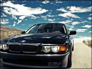 Chmury BMW 7, BMW, Droga