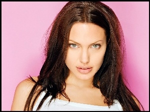 Angelina Jolie, Spojrzenie