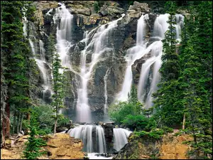 Kanada, Wodospad Tangle Creek Falls, Park Narodowy Jasper, Prowincja Alberta