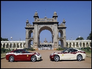 Ferrari, Indie, Brama, Pałac