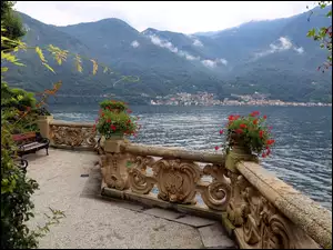 Taras, Kwiaty, Jezioro Como, Góry, Włochy, Ławka